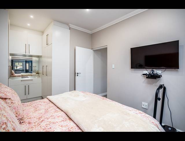 4 BEDROOM FREEHOLD FOR SALE IN SAGEWOOD